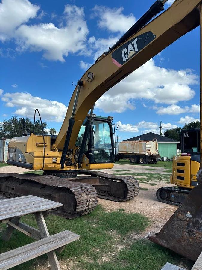Used 2009 CAT 320D