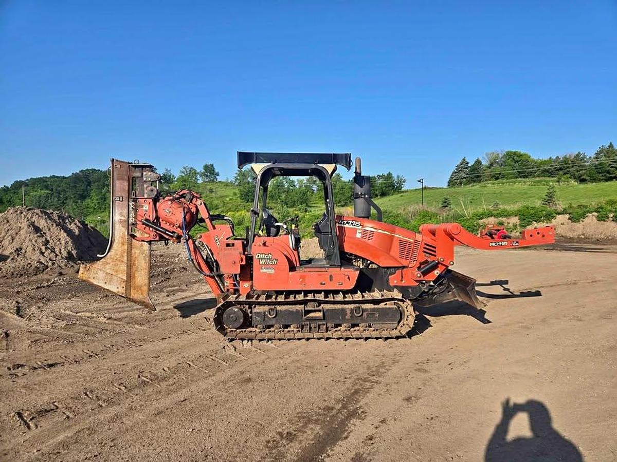 Used 2006 Ditch Witch HT115