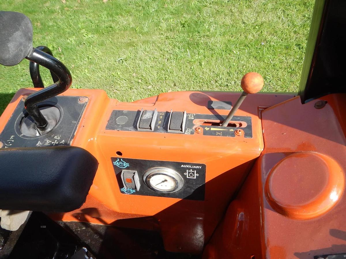 Used 2011 Ditch Witch RT115 Quad