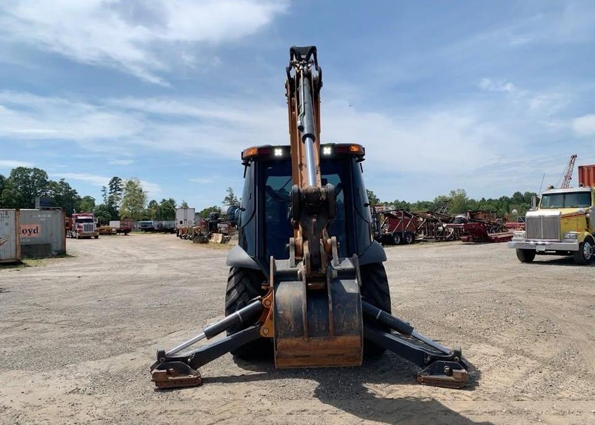 Used 2020 Case 580SN