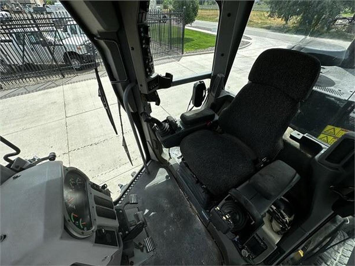 Used 2008 Caterpillar 140M