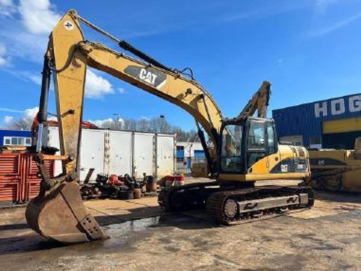 Used 2009 Caterpillar 320DL