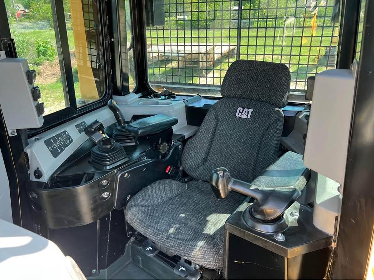 Used 2019 Caterpillar D6T XL Dozer