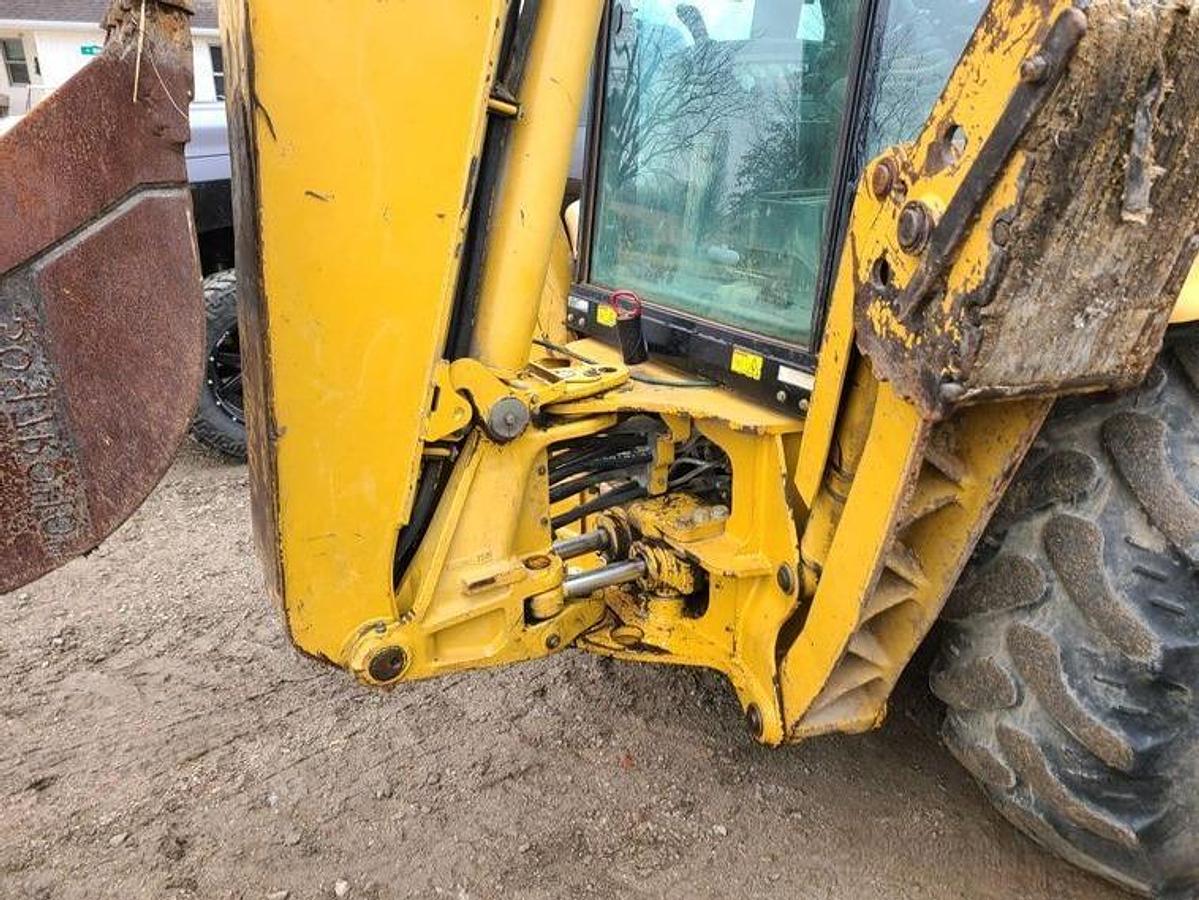 Used 2006 Caterpillar 420D