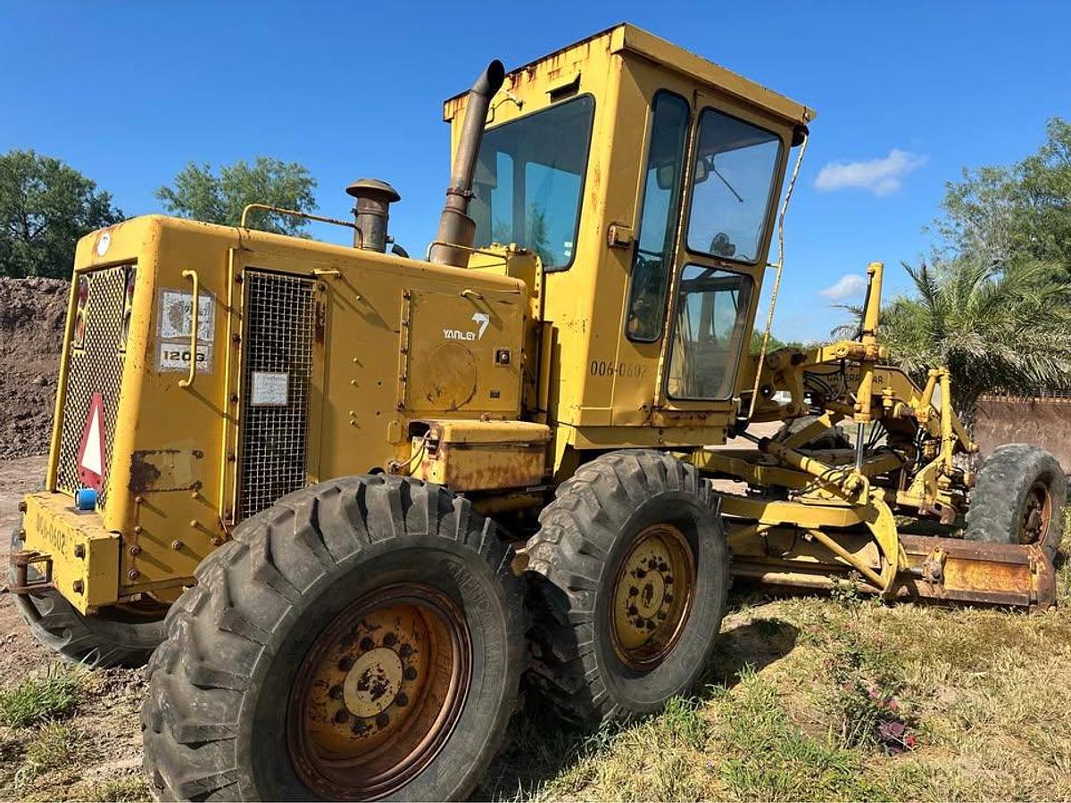 Used 1983 Caterpillar 120G Motor Grader