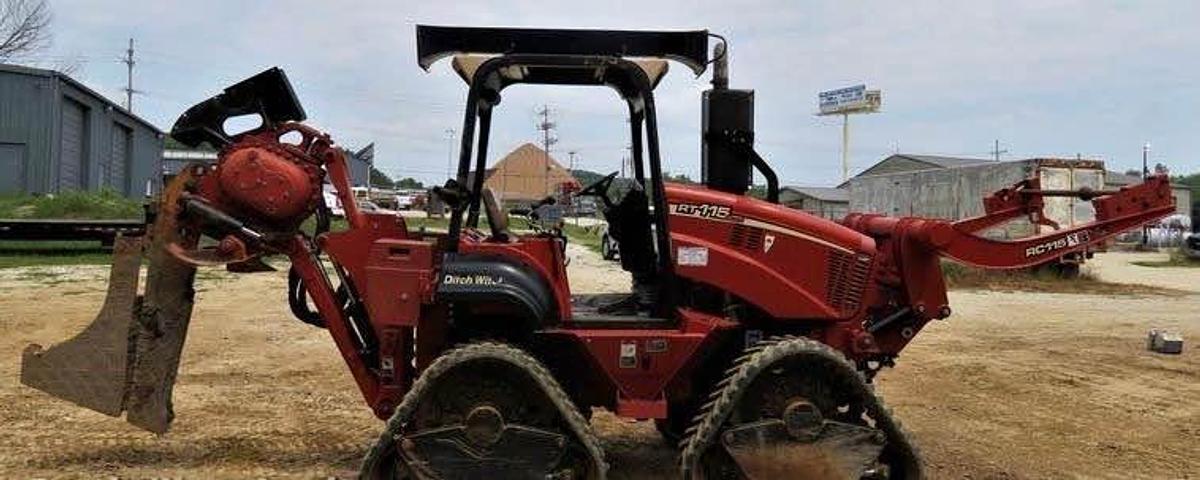Used 2012 Ditch Witch RT115 Quad cable plow