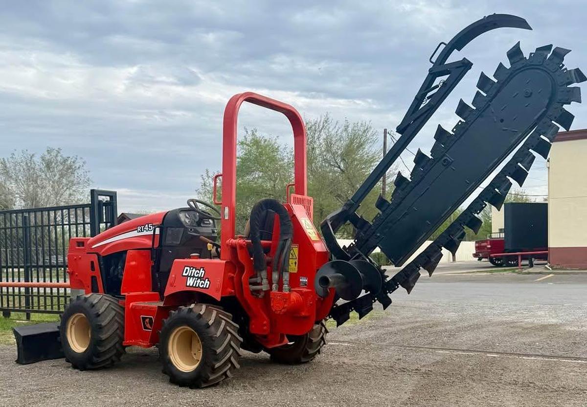 Used 2012 Ditch Witch RT45