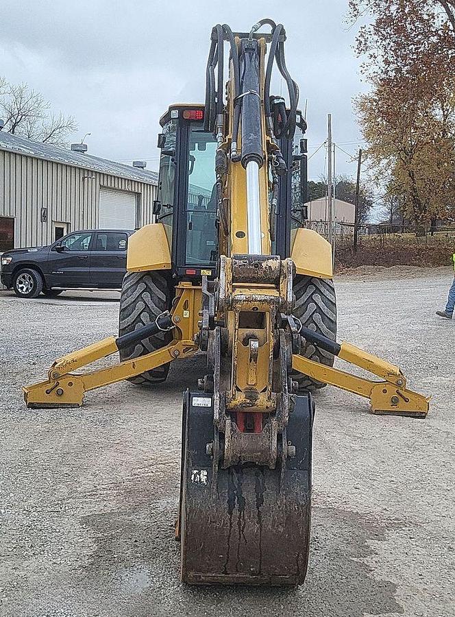 Used 2018 Caterpillar 420F2