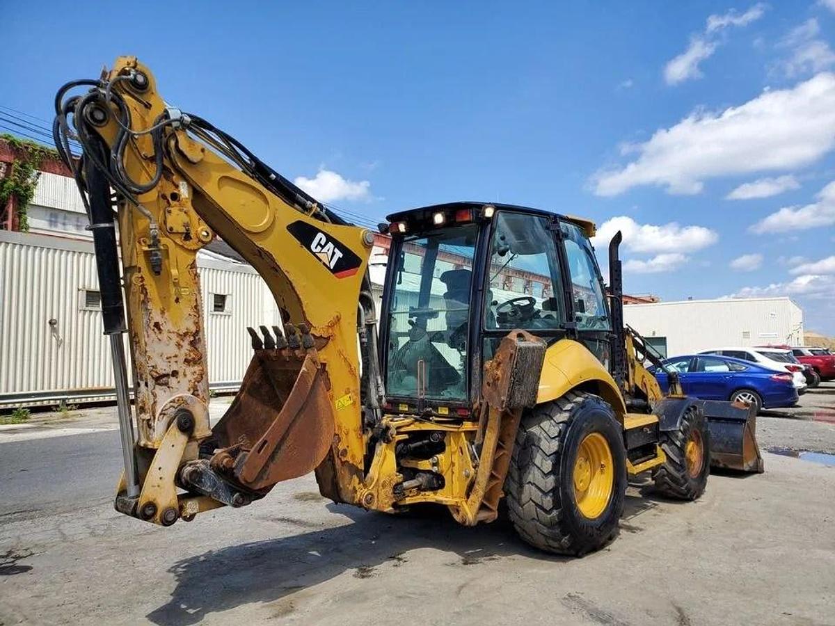 Used 2015 Caterpillar 420f it