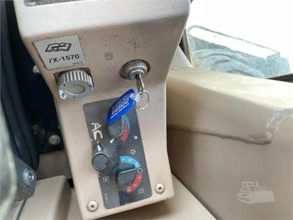 Used 1995 Caterpillar 140H