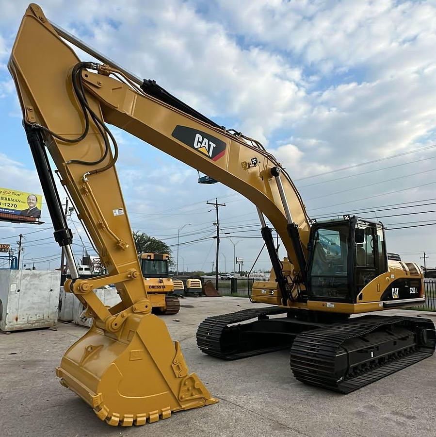 Used 2008 Caterpillar 325D