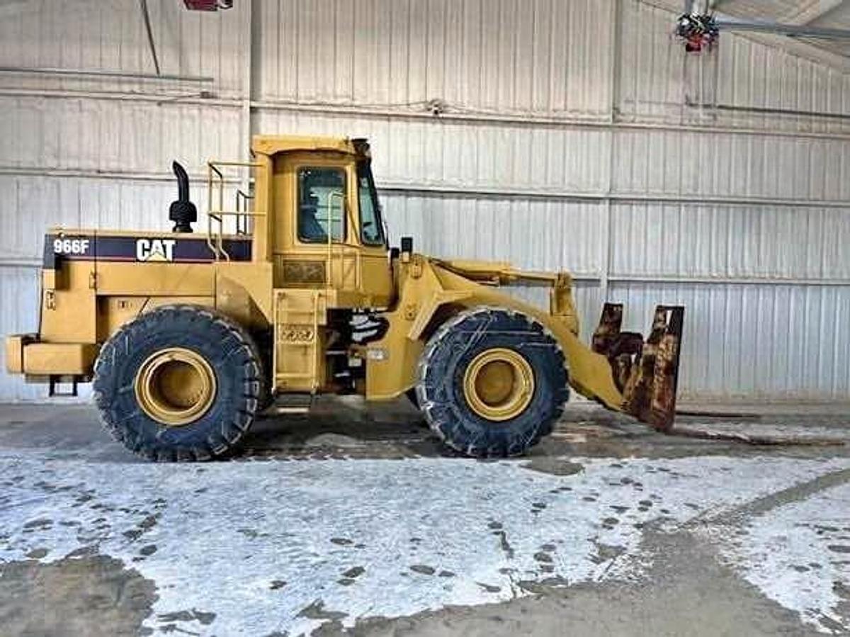 Used 1993 CAT 966F