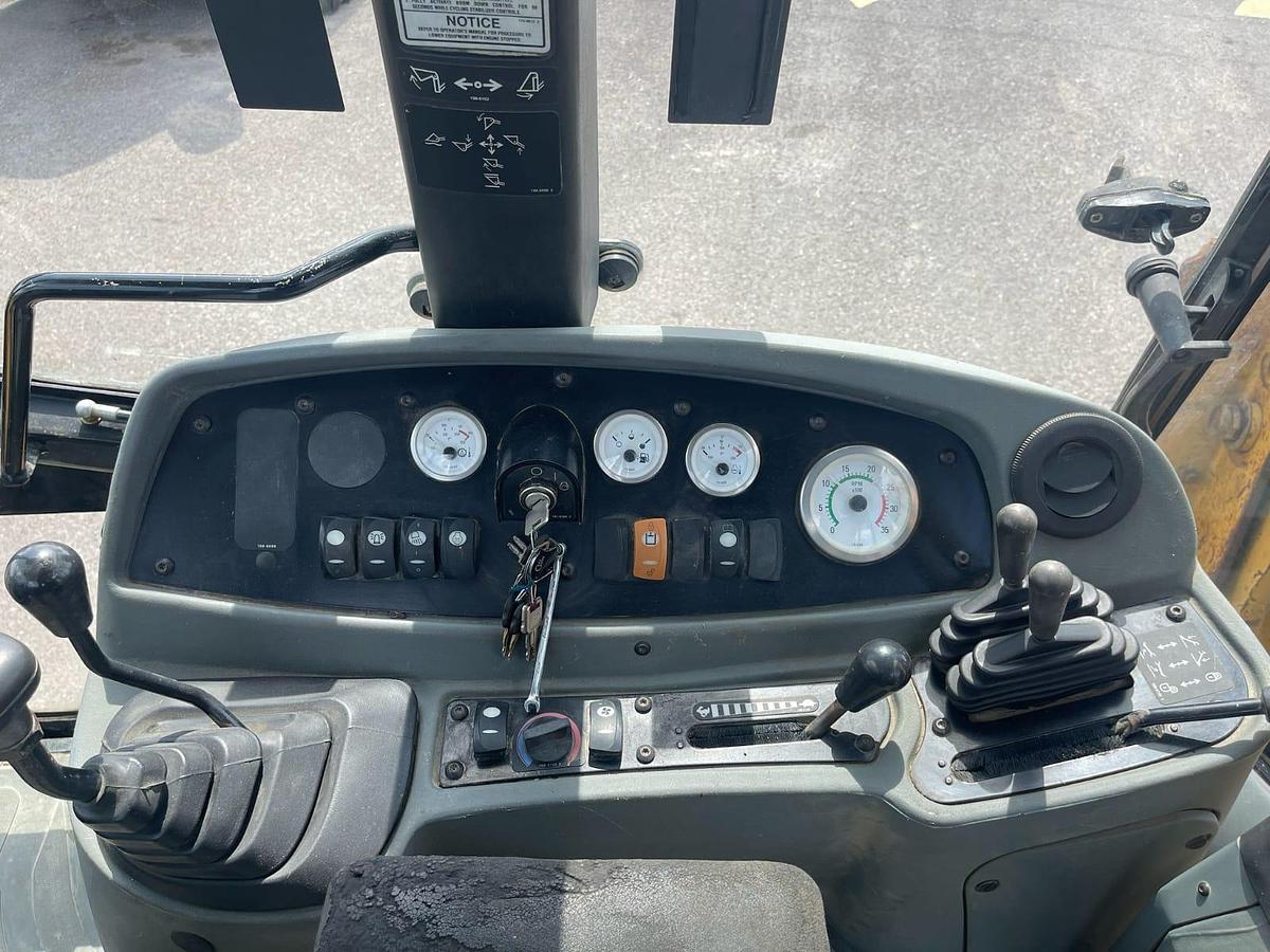 Used 2003 Caterpillar 420D
