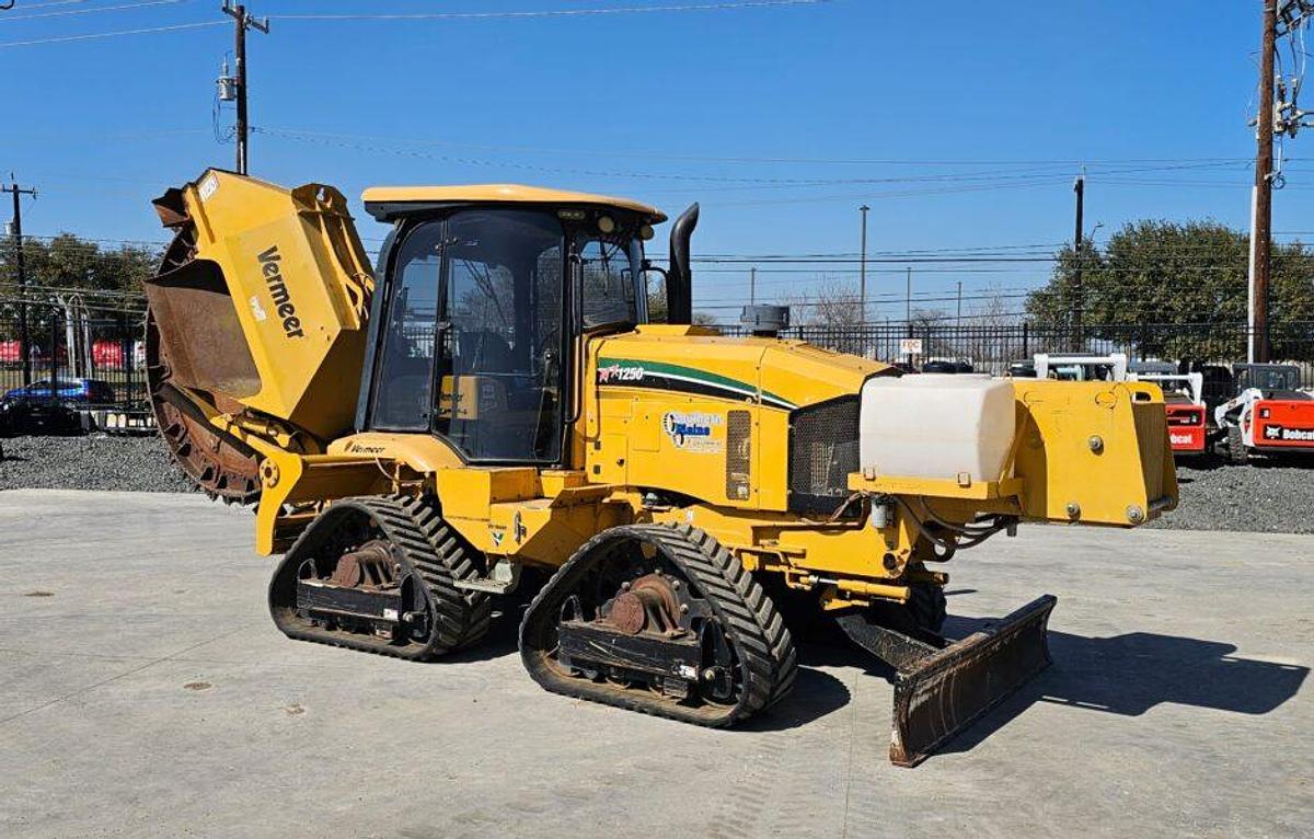 Used 2016 Vermeer RTX1250