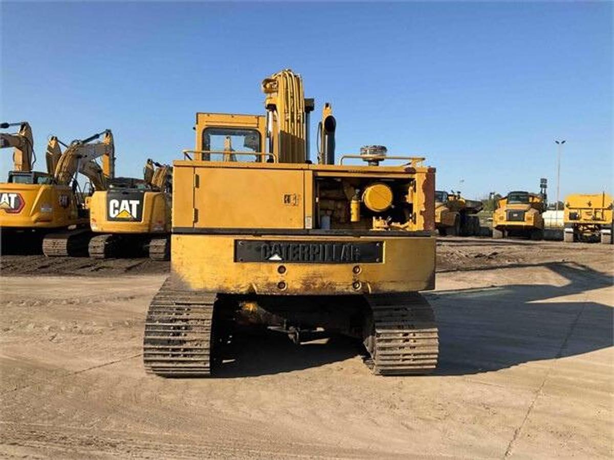 Used 1979 CATERPILLAR 215
