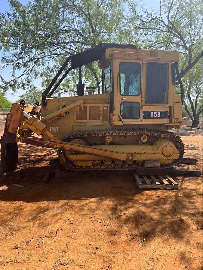 Used CAT D5B Dozer