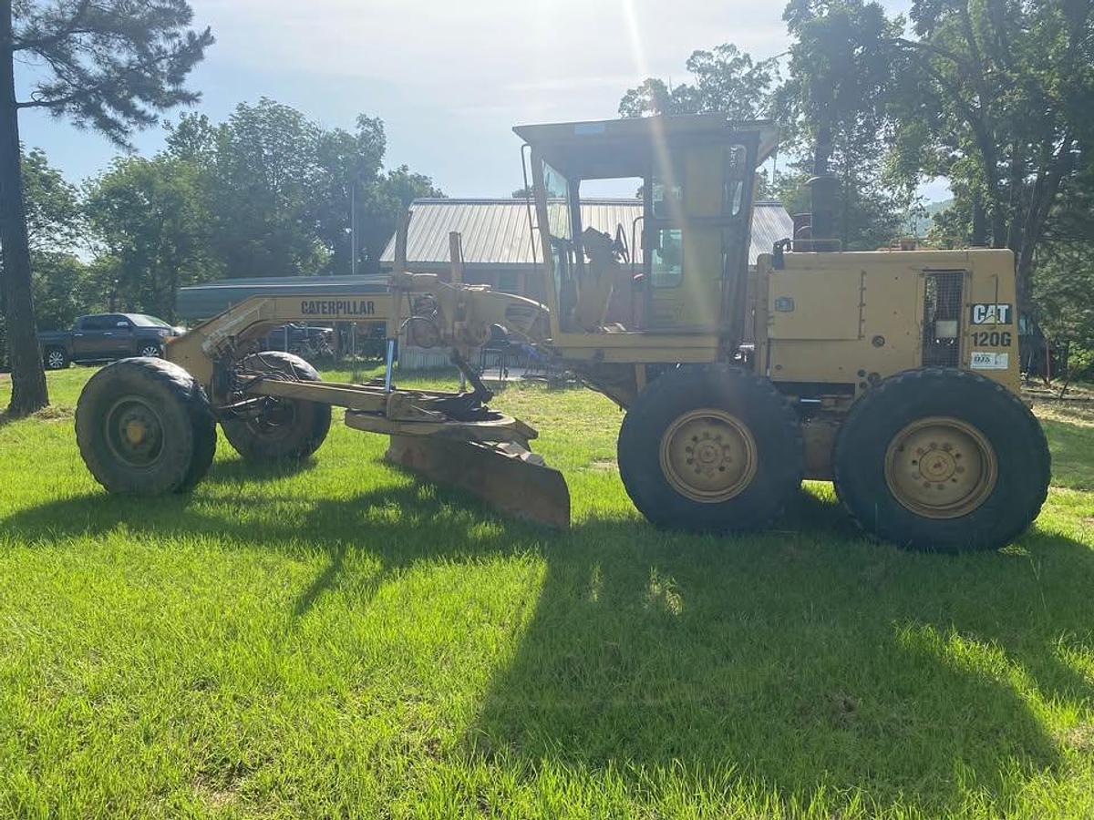 Used 1994 Caterpillar 120G Motor Grader
