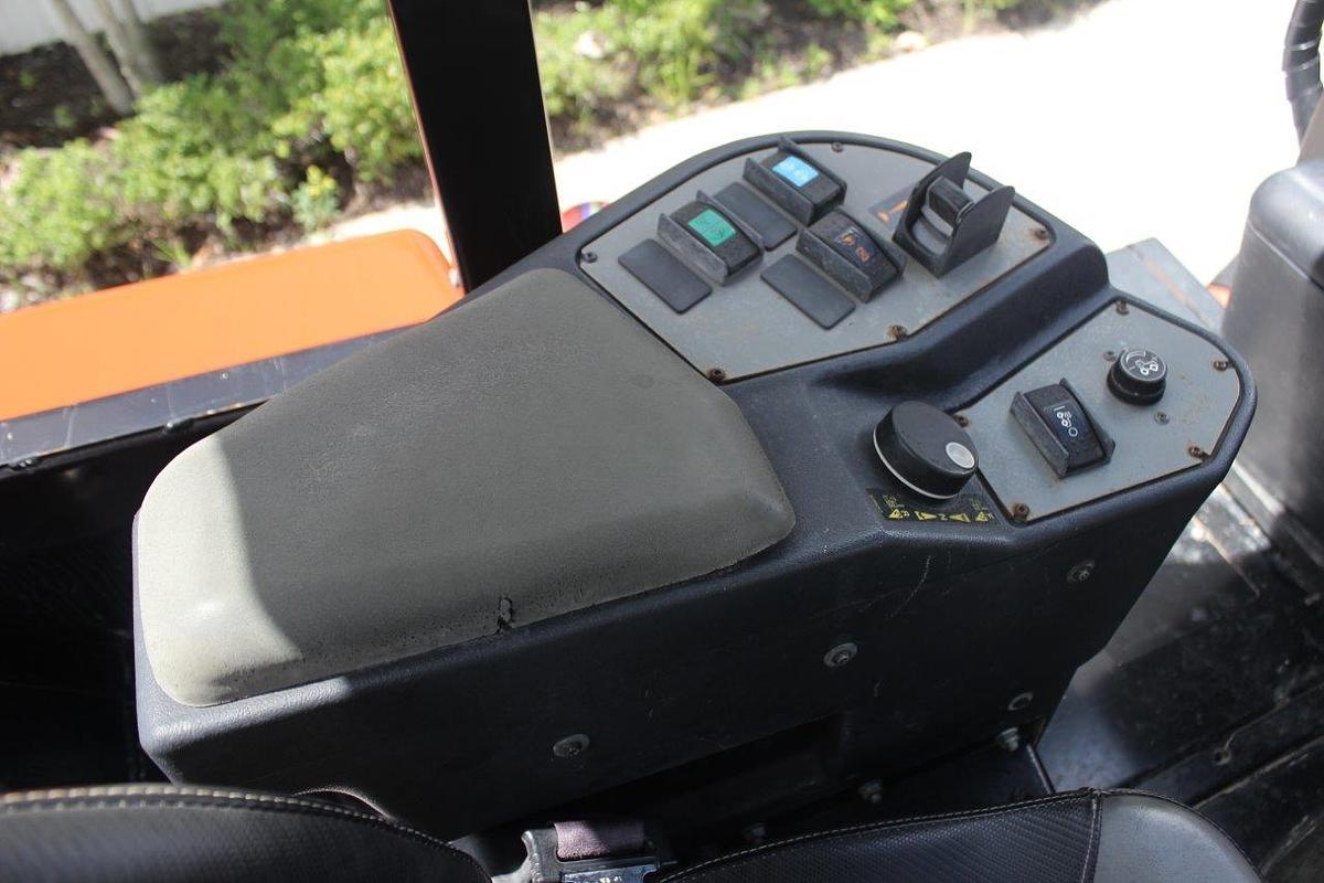 Used 2016 Ditch Witch RT125