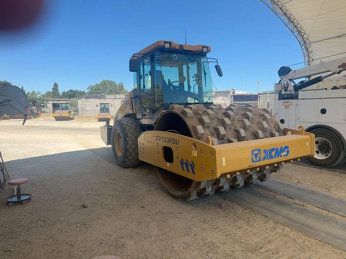 Used 2020 XCMG CV123PDU