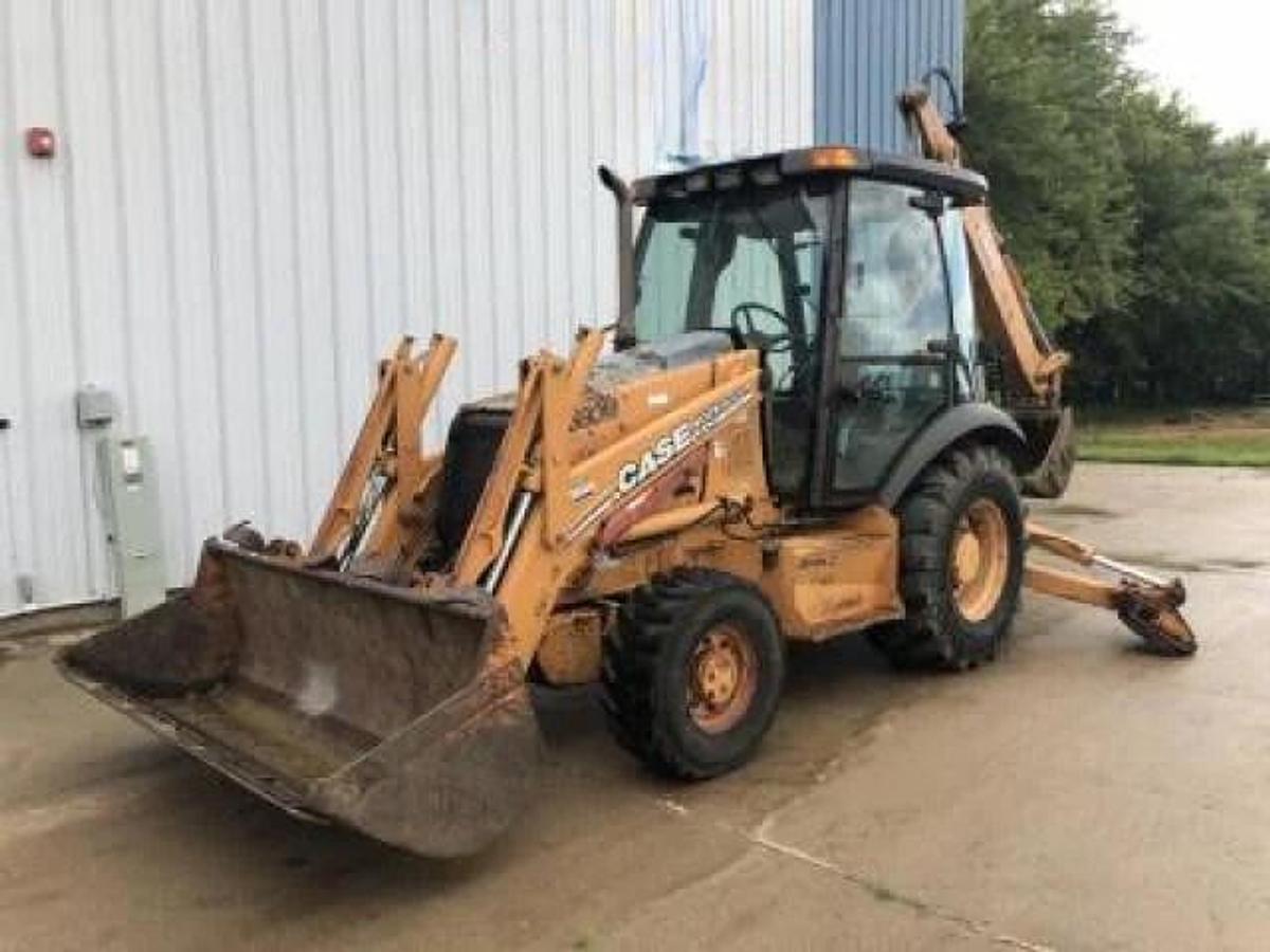 Used 2007 Case 580M