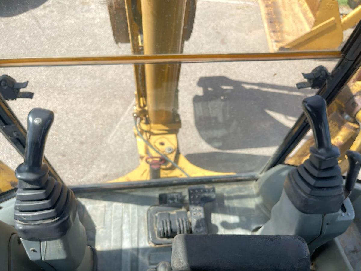 Used 2003 Caterpillar 420D