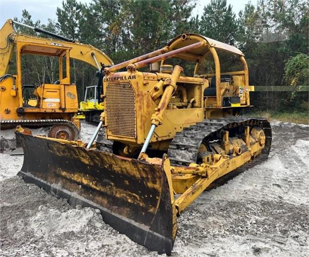 Used 1970 CAT D6