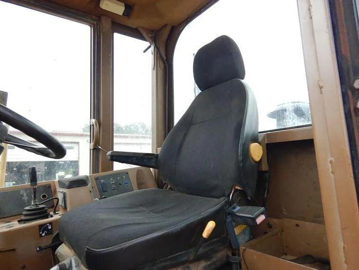 Used 2001 Caterpillar 815F LOW HOURS