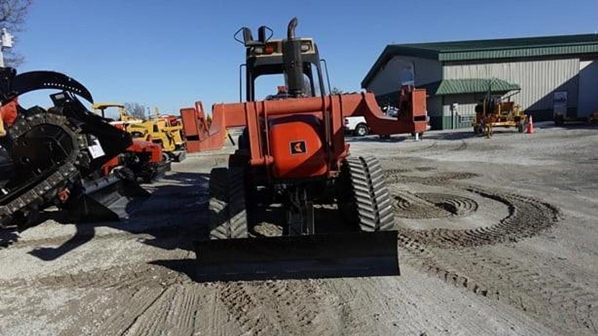 Used 2011 DITCH WITCH RT115 QUAD