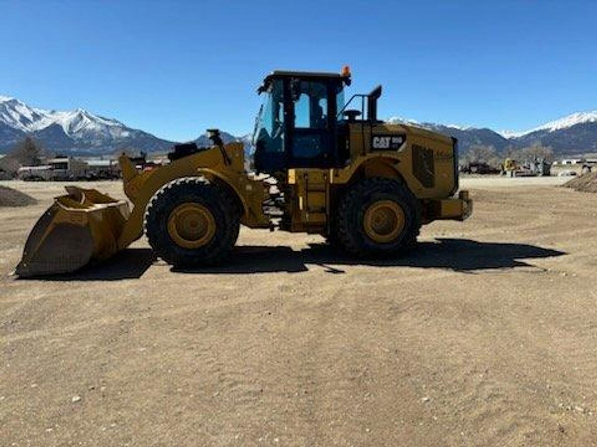Used 2017 Caterpillar 950 GC