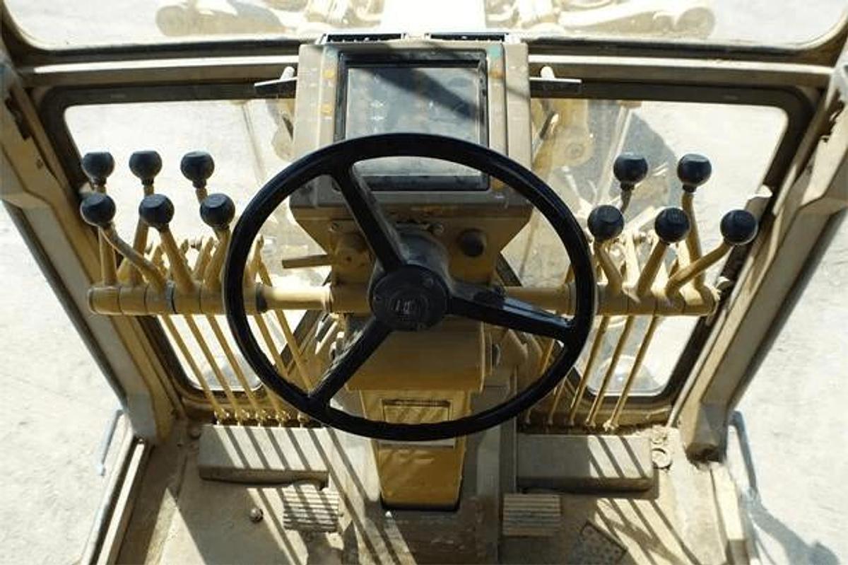 Used 1989 Caterpillar 140G VHP