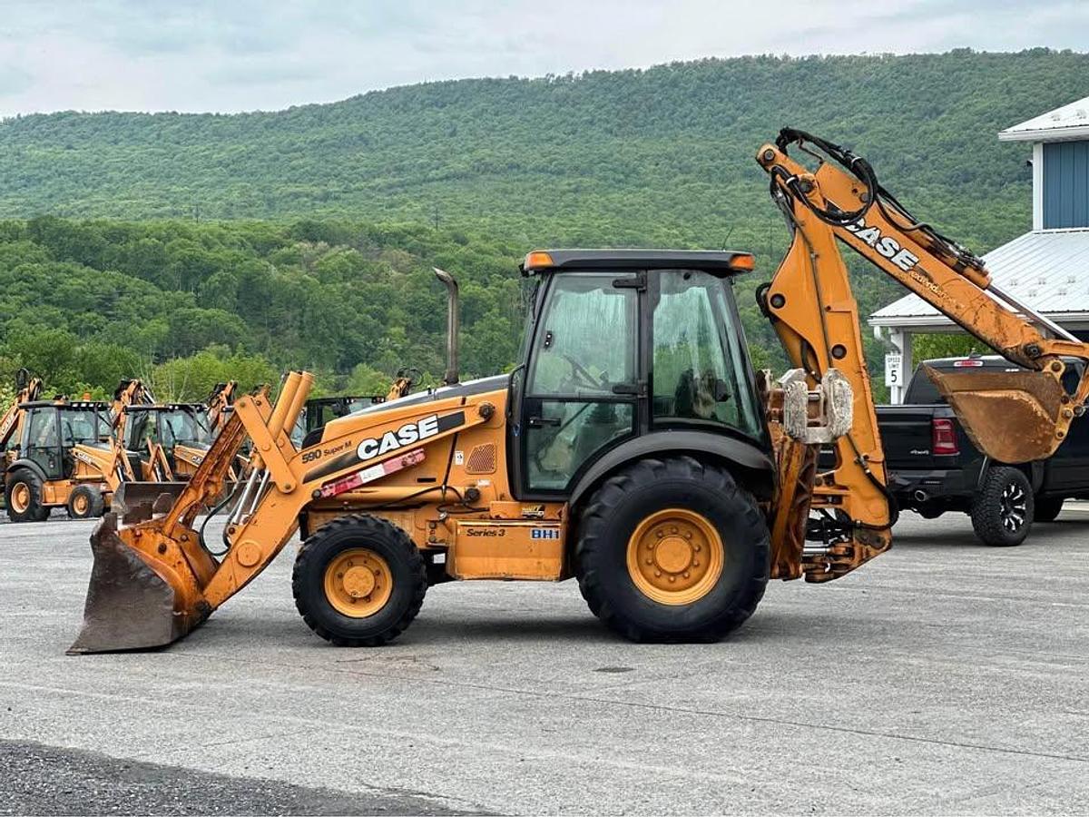 Used 2009 case 590SM3