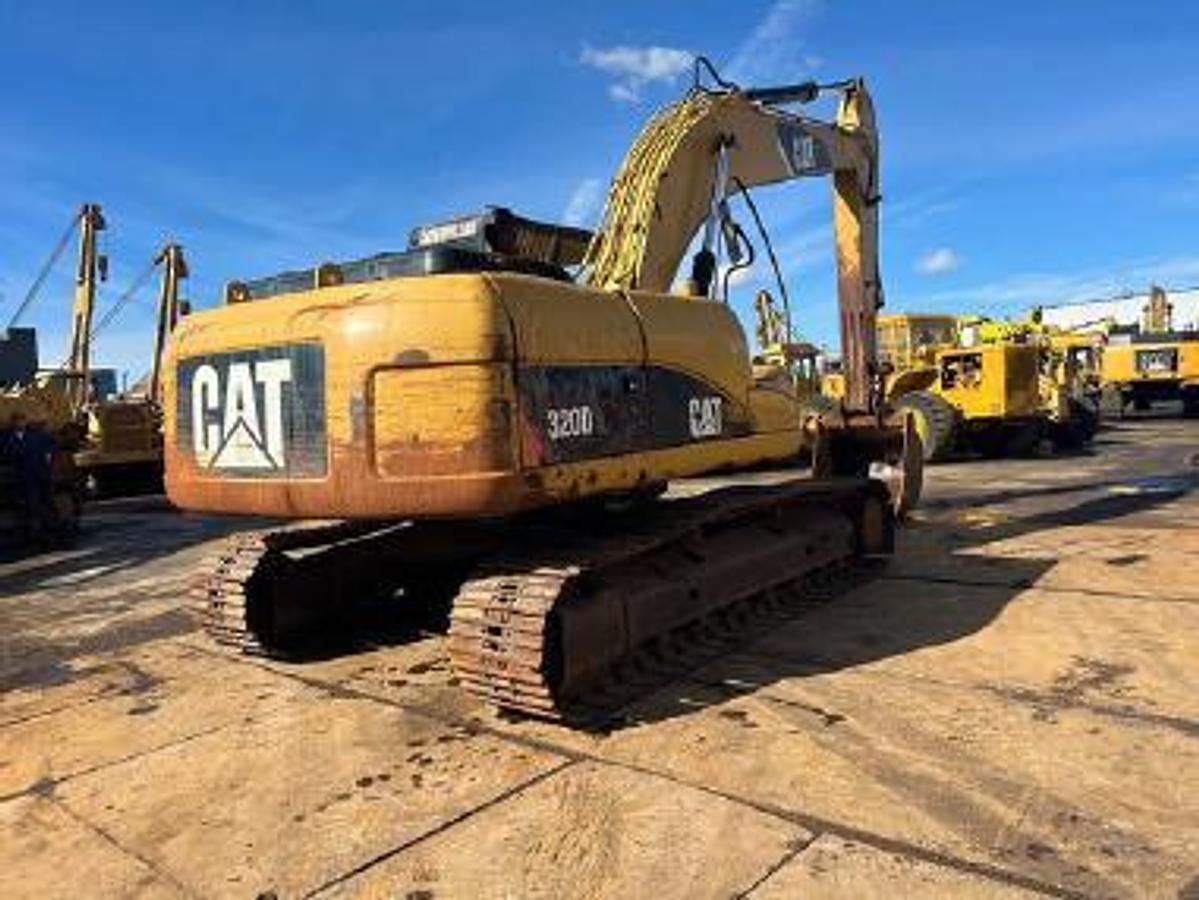 Used 2009 Caterpillar 320DL