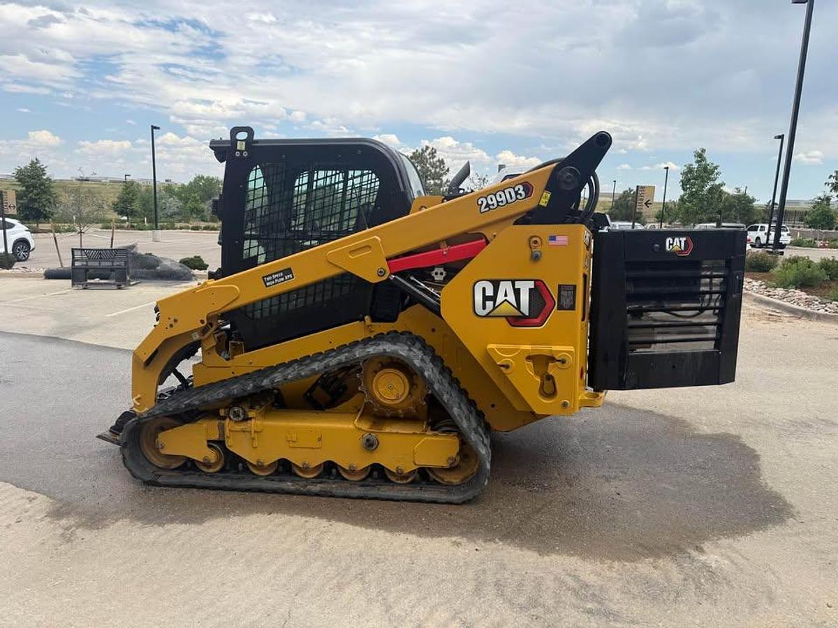 Used 2021 CAT 299D3 Compact Track Loader