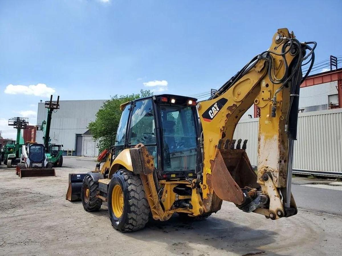 Used 2015 Caterpillar 420f it