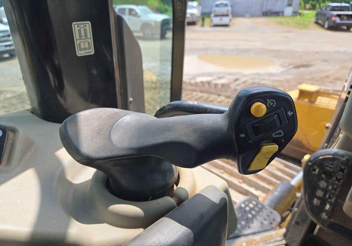 Used 2015 Caterpillar D6N XL