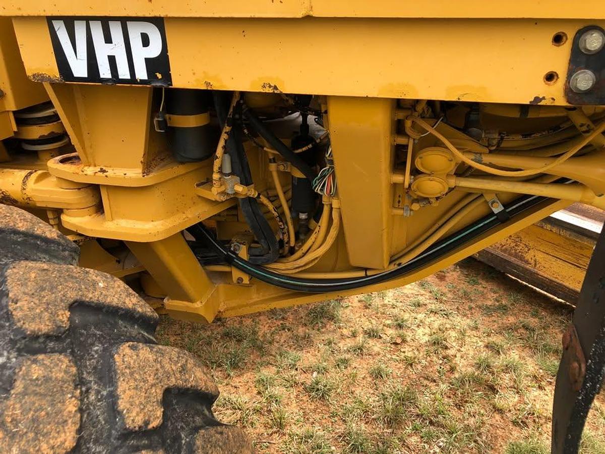 Used 1999 Caterpillar 140H VHP