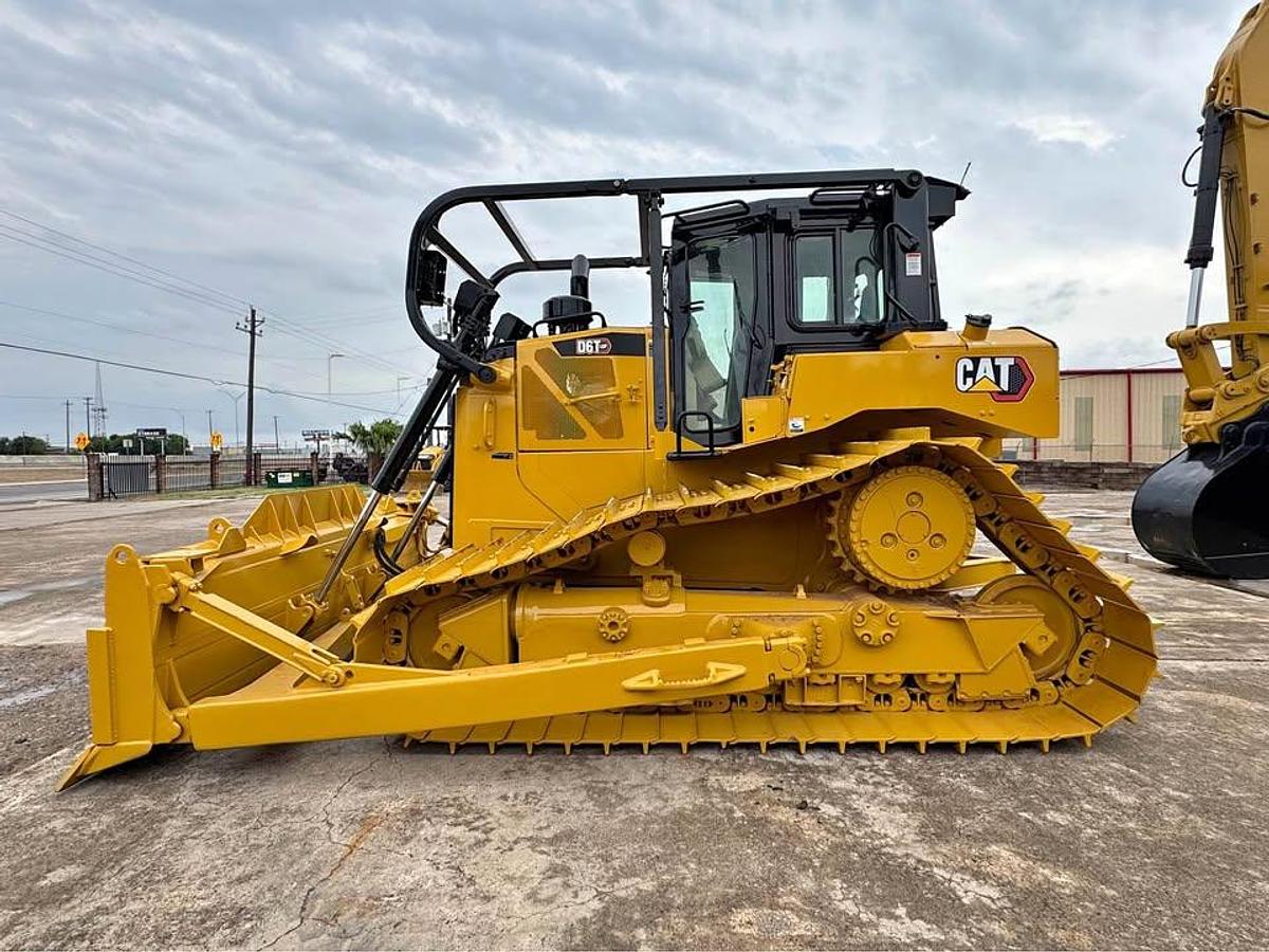 Used 2013 Caterpillar D6T LGP