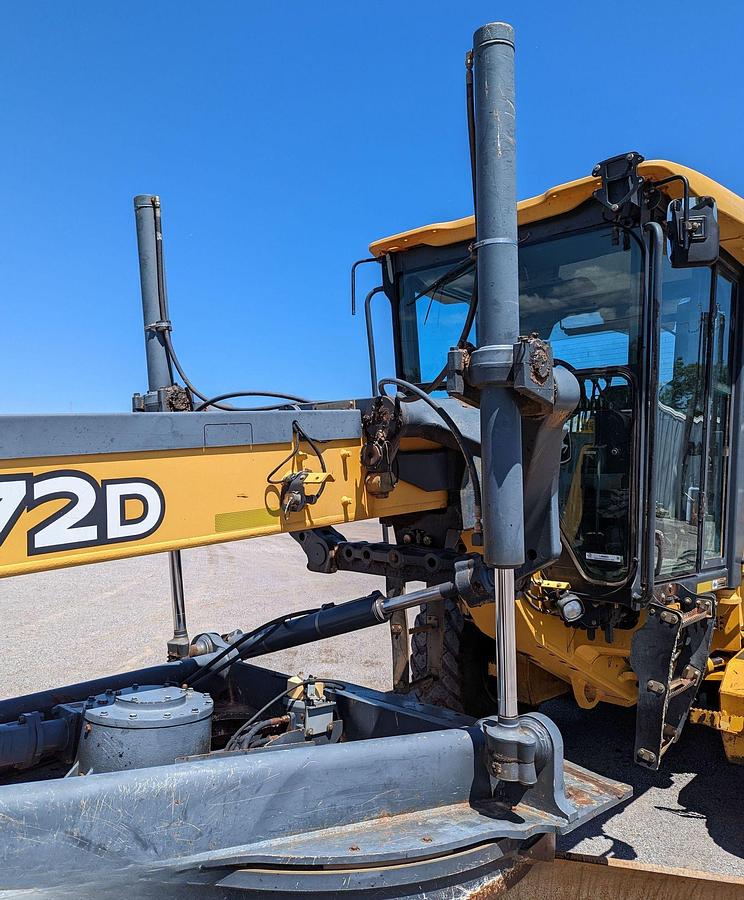 Used 2008 John Deere 772D