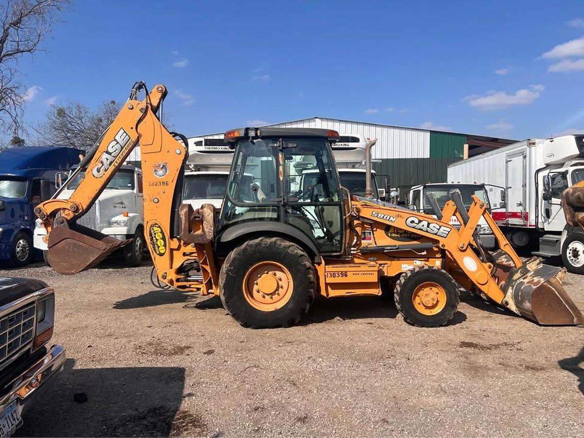 Used 2012 Case 580N