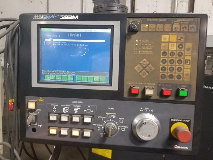 Used 2000 138 Ton Amada Astro-100 FBD-III-1253 CNC Robotic Press Brake