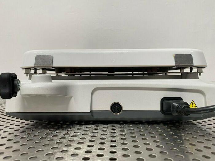 Used Thermo Scientific SP88850190 Super-Nuova+ 10" x 10" Stirring Hotplate