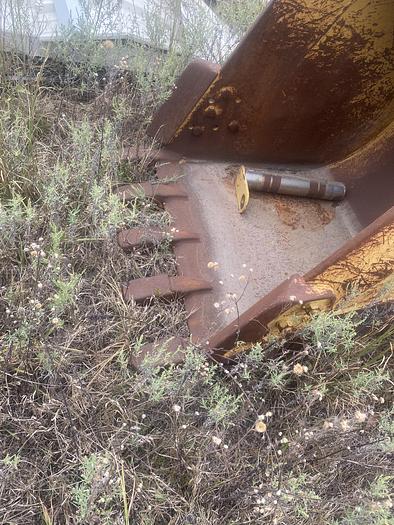 Used Carepillar 980 buckets