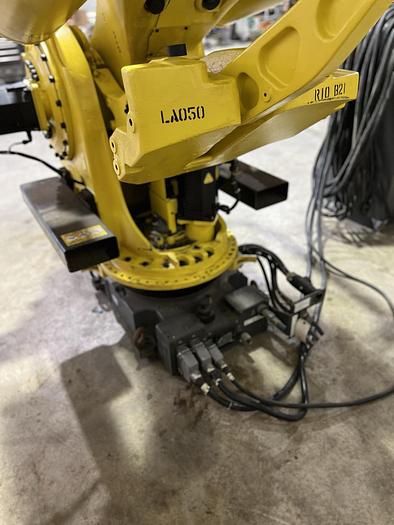 Used FANUC M900iA/600 WITH R30iA CONTROLLER, CLEANED AND TESTED, ONLY 5,168 HOURS
