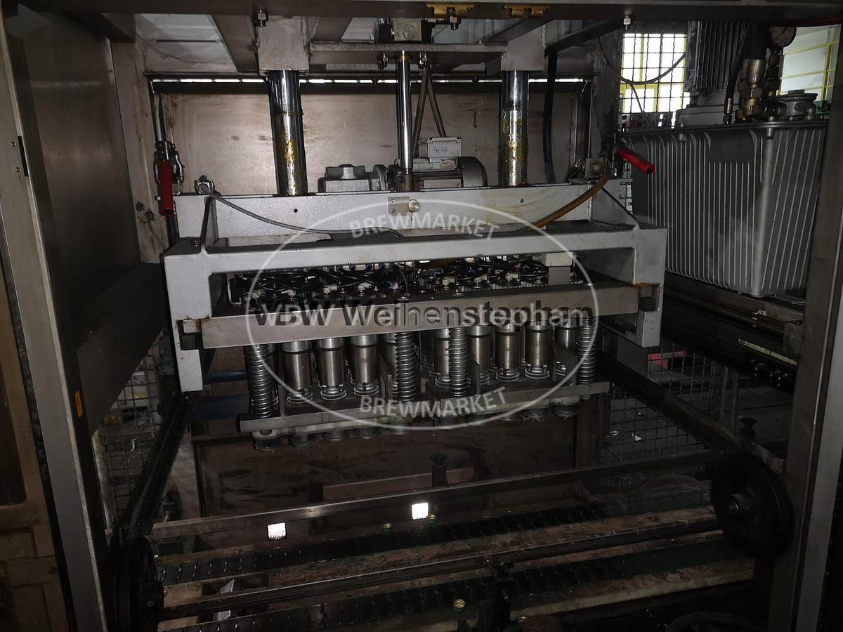 Used de-capper