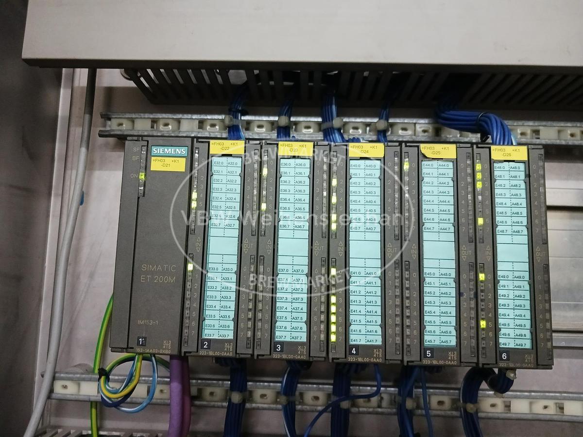 Used Rinsing, filling and sealing machine