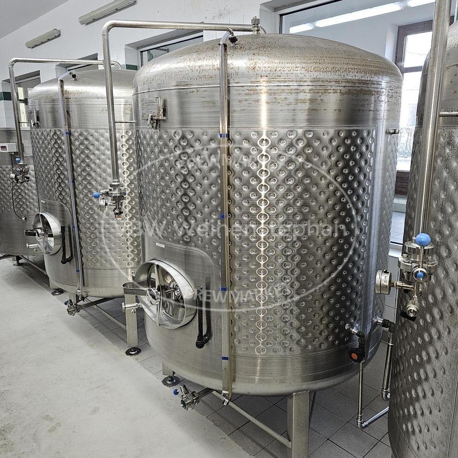Used Storage tanks (6 pcs.)