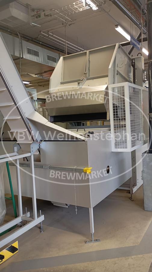 Used PET bottle filling line