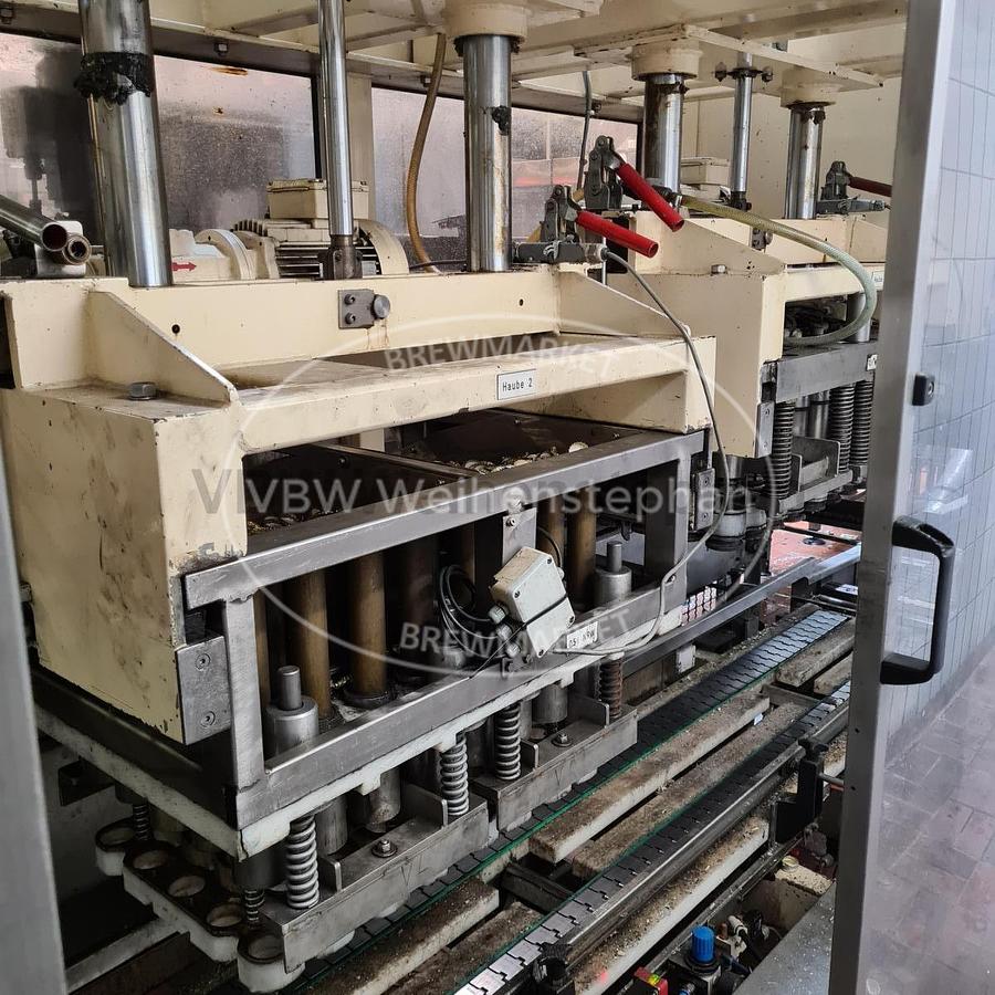 Used de-capper