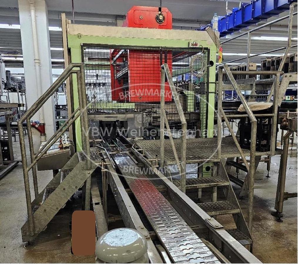 Used crate packer