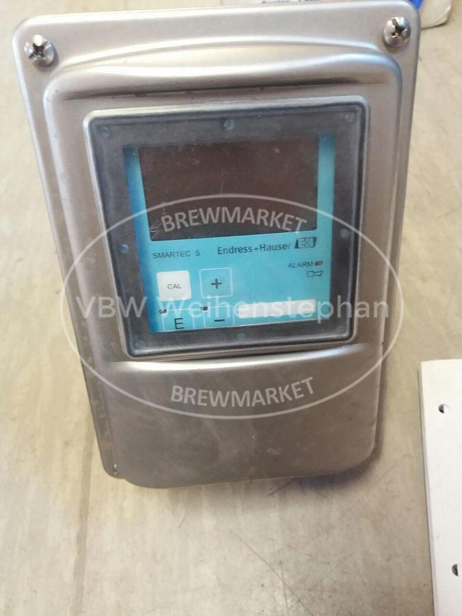 Used conductivity compact device